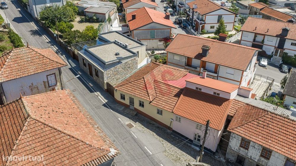 Moradia Pitoresca T3 no Centro De Felgueiras