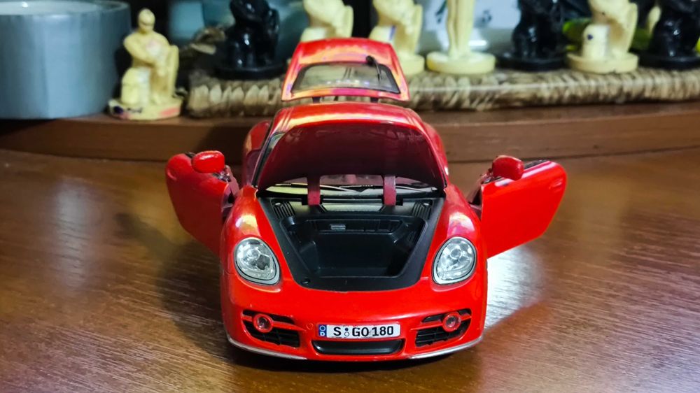 Машинка Porsche Cayman S 1/24 Hongwell