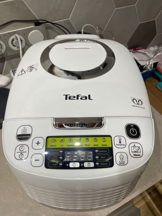 Мультиварка Tefal RK745134 / Тефаль RK745134 на запчастини чи ремонт
