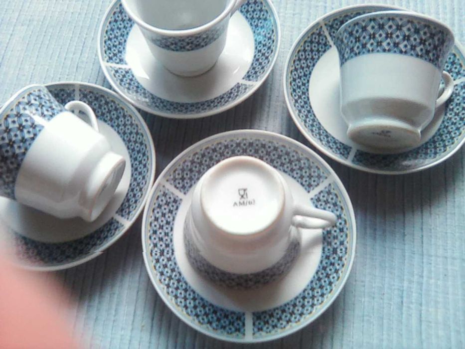 Conjunto de 4 chavenas pocelana vidrada cafe ou chá