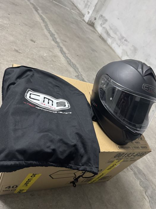 Capacetes CMS usados
