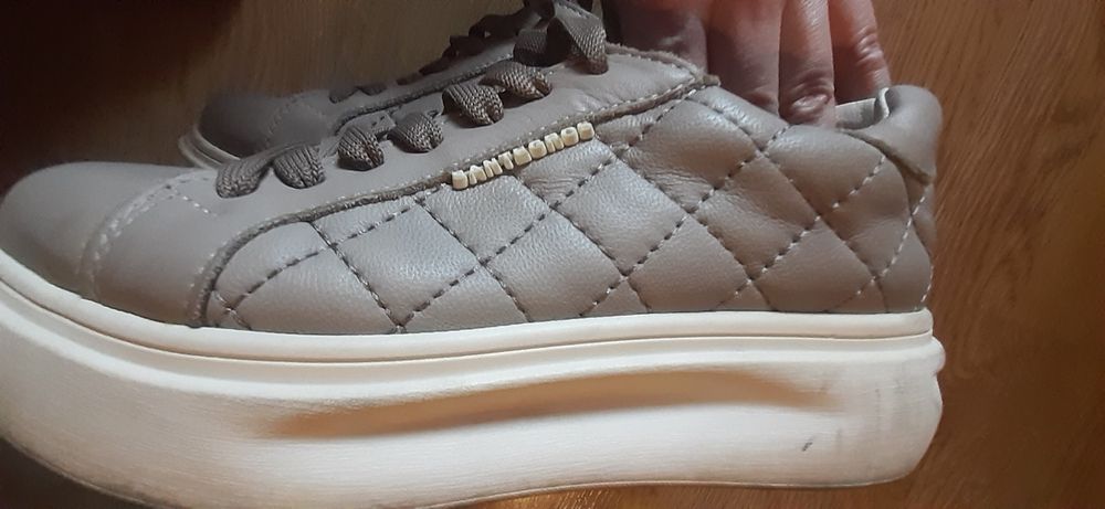 Шкіряні кеди пудрового кольору