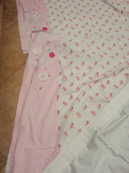 Продам для детской или для кухни готовые шторы на подкладке