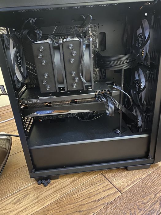 Пк AMD 5 7600 +RX 6750 XT+32G опз DDR5 top апарат тягне усе !