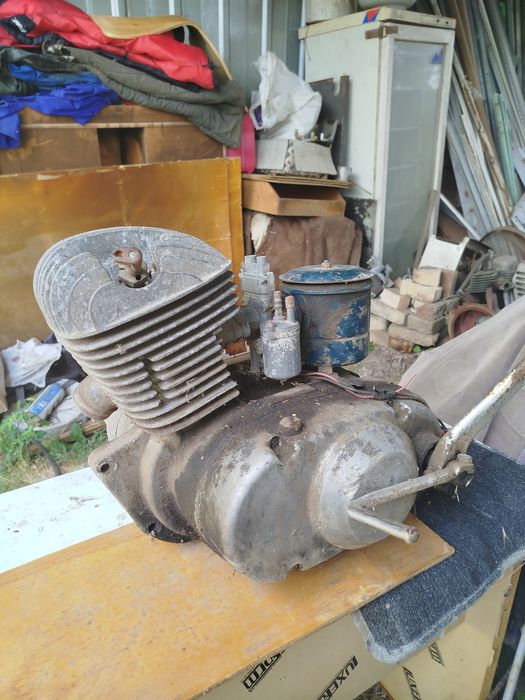 Продам двигатель от мотоцикла М-105.