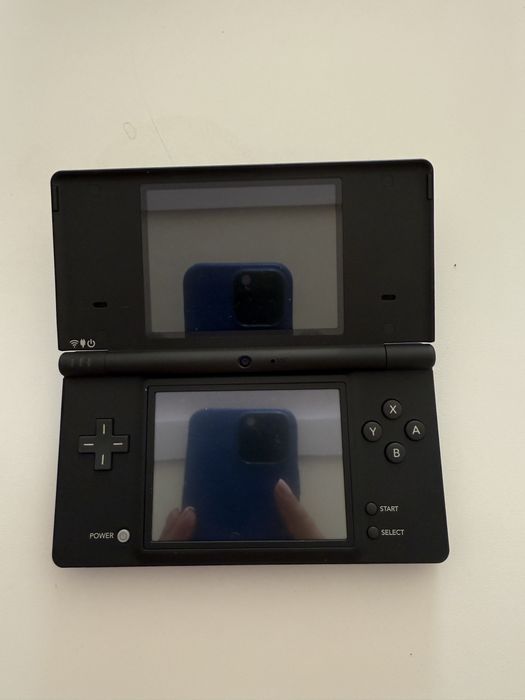 Приставка Nintendo DSI Black, с коробкой и зарядкой