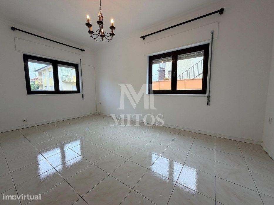 Andar Moradia T2 para venda no Cais Novo - Darque