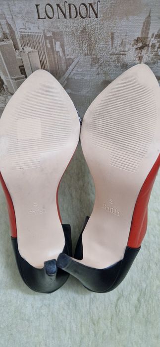 Женские кожаные туфли-лодочки Faith на высоком каблуке