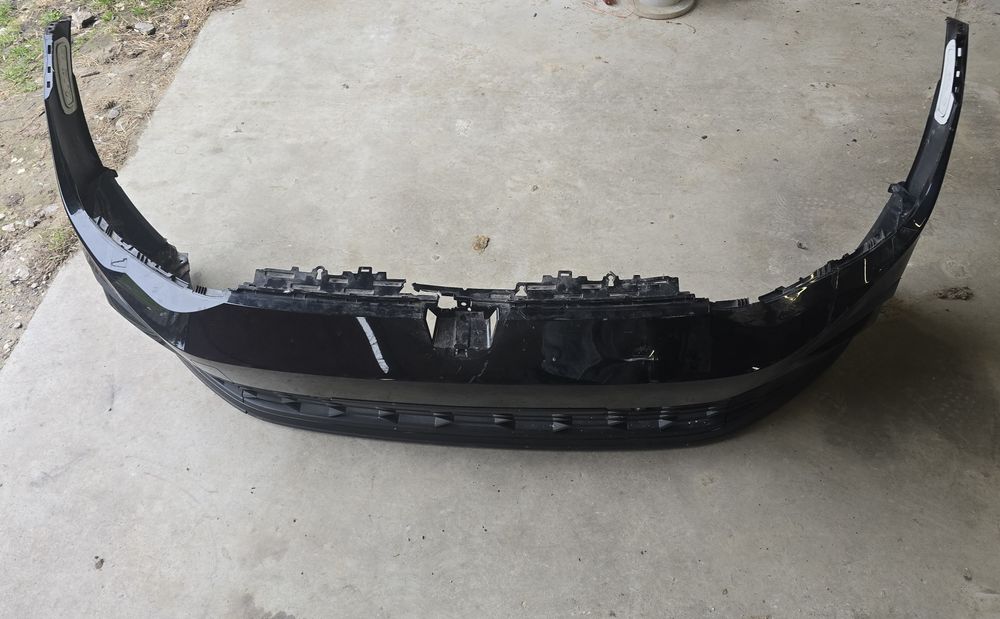 Przedni Zderzak golf 8 GTI.  4 PDC