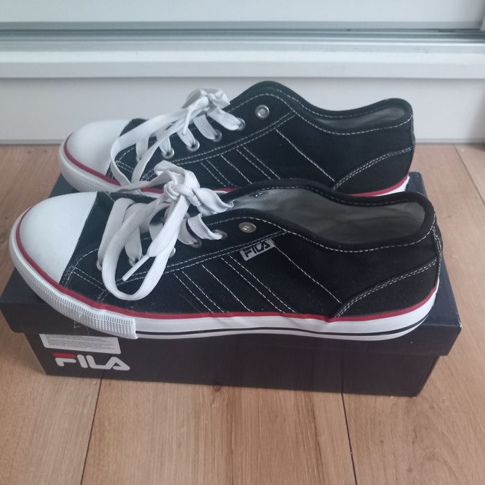 Buty FILA trampki nowe chłopięce czarne rozmiar 40