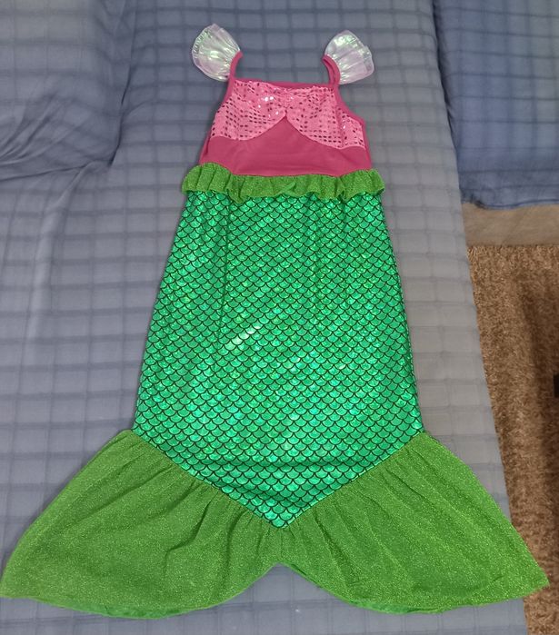 Fato brilante da Ariel