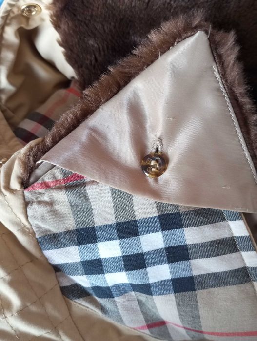 Casaco Burberrys com gola amovível