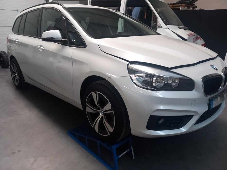 Bmw 216d ano 2017