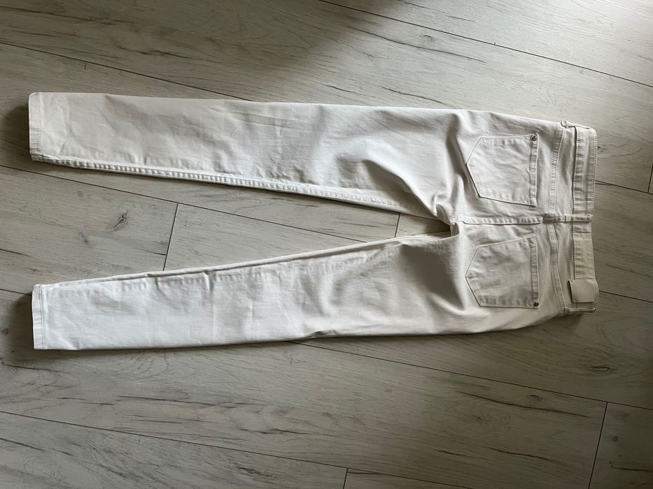 Spodnie jeansy białe Mango 32
