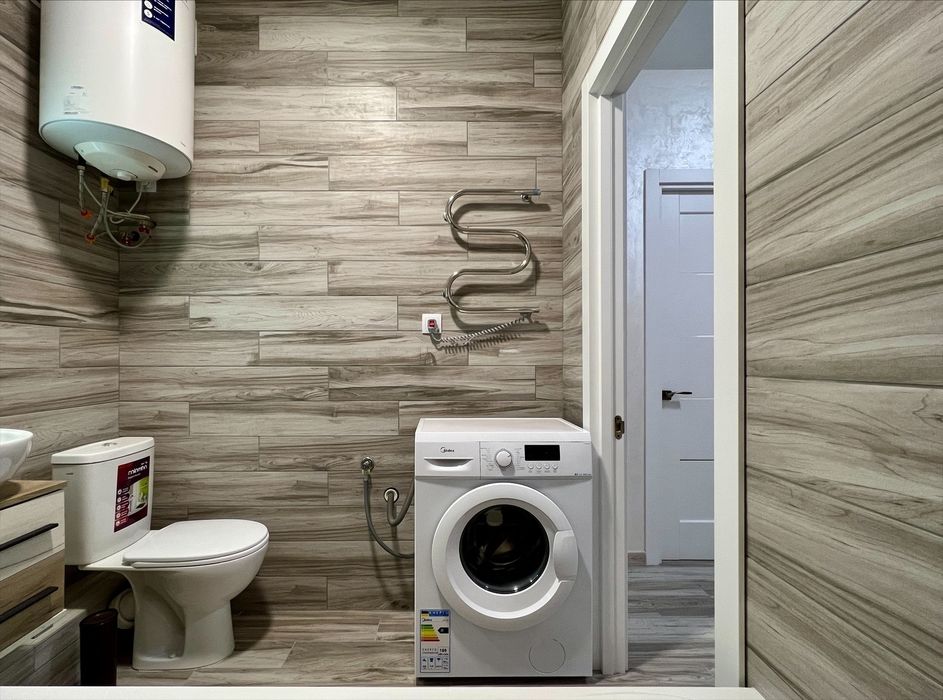 Світло парк, 2 пов, м. Видубичі 10 хв пішки, 1кімнатна