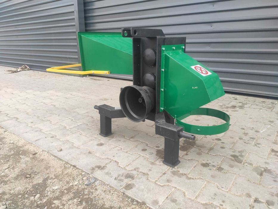 Rębak do drewna i gałęzi 8 cm / 11 cm - rozdrabniacz rembak walcowy