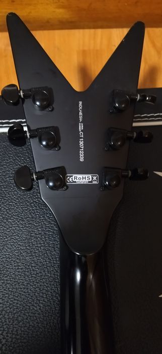 Guitarra Dean ML Modifier Black Satin