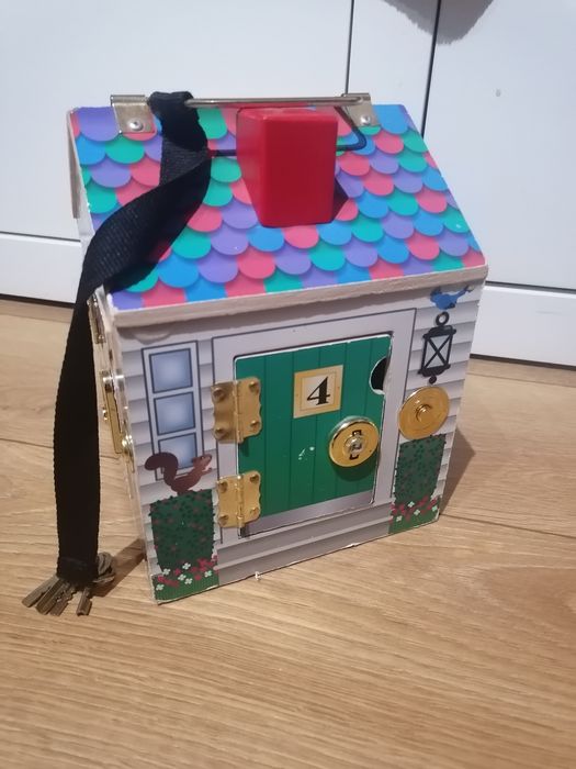 Dźwiękowy domek melissa&doug