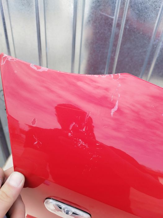 blotnik prawy przod audi a4 b7 cabriolet lata 2004-2008 czerwony