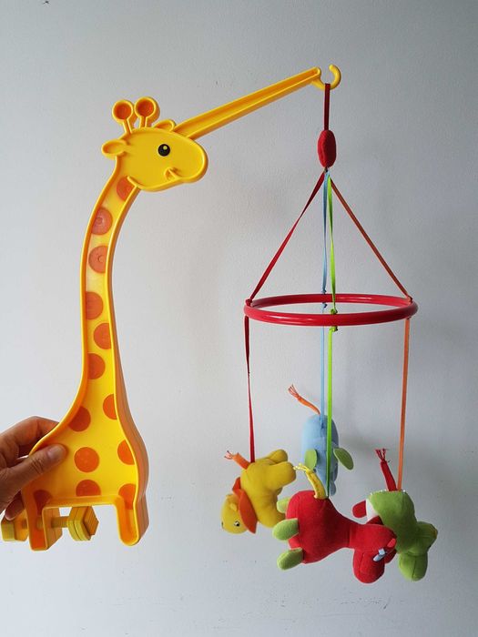 IKEA karuzela do łóżeczka pluszowe zwierzęta + holder uchwyt żyrafa