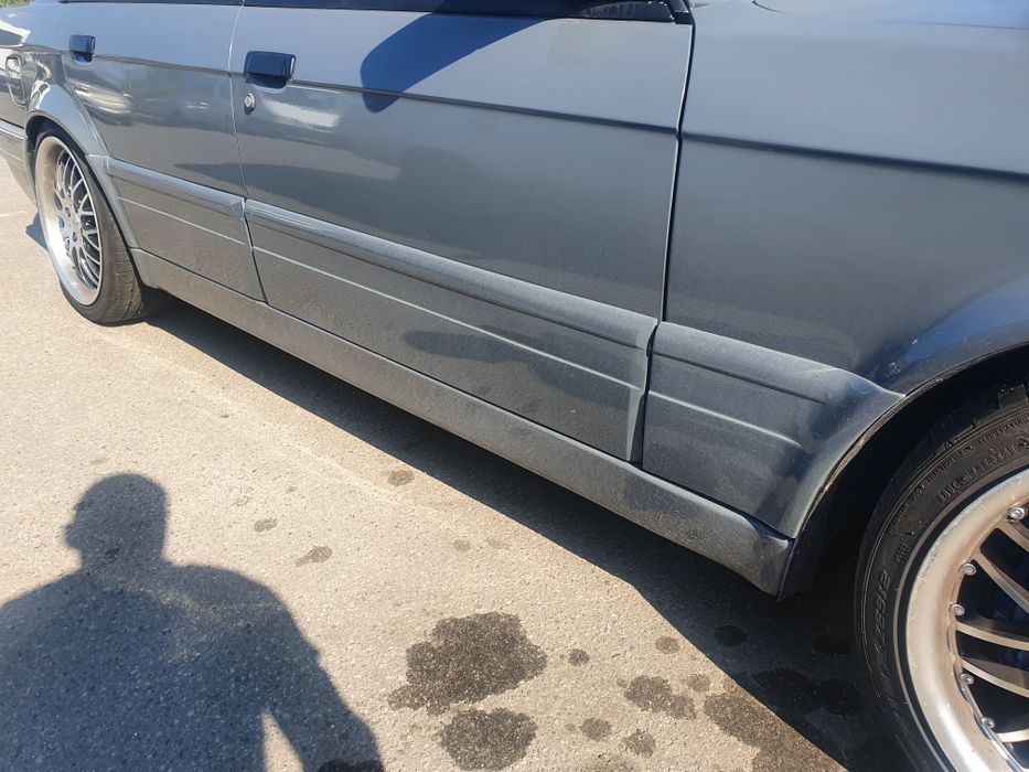 Обвес  BMW e30 m tech Бампер накладки на пороги на двери БМВ е30 м тех
