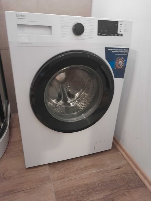 Pralka Beko 2letnia uszkodzona
