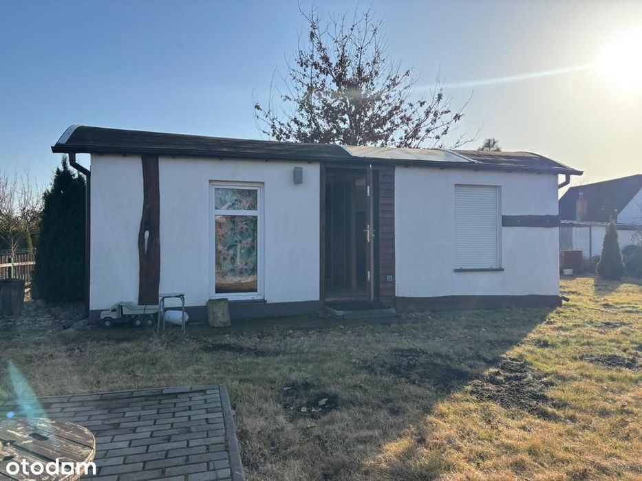 Działka Rod 350 m² z domkiem i łazienką