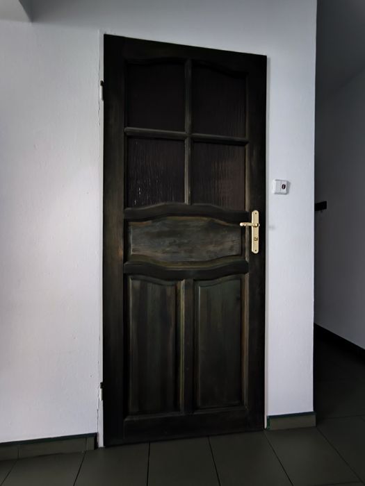 Drzwi wewnętrzne drewniane