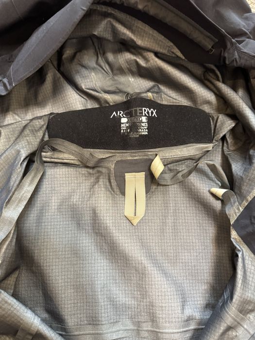 Ветровка arcteryx