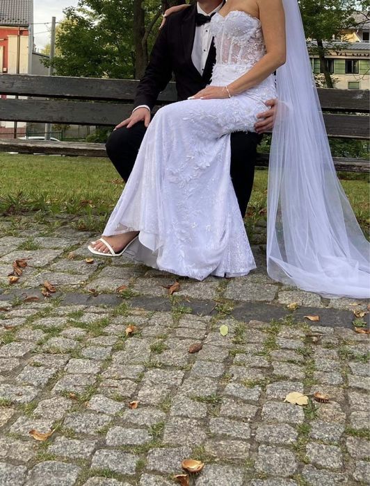 Suknia ślubna rybka