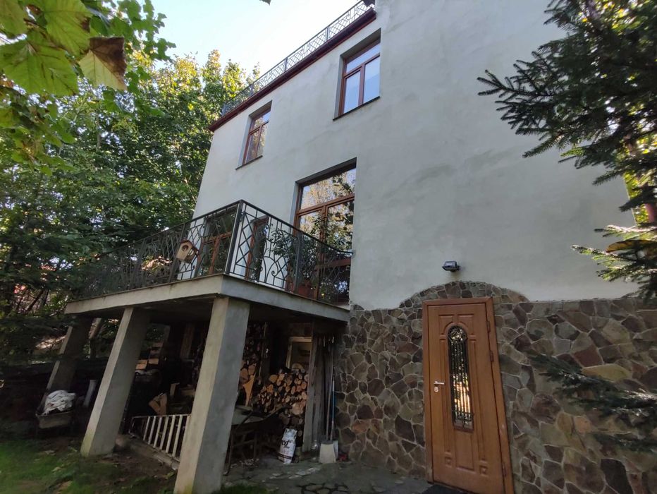 Особняк вул.Міжгірна (р-н Кривчицька Дорога, Личаківська), бл.центр