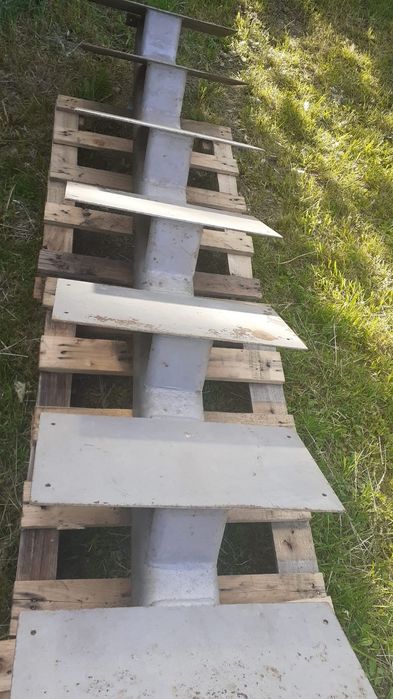 Sprzedam konstrukcje schodów metalowych