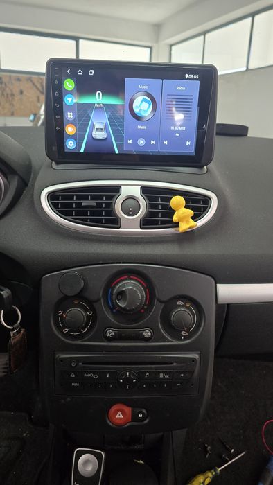 Rádio Android 14  com GPS Renault Clio 3 (Artigo Novo)