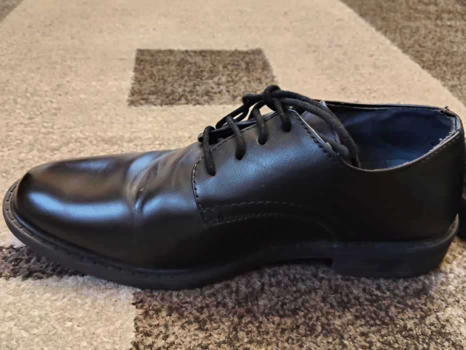 Buty komunijne wizytowe rozm. 37