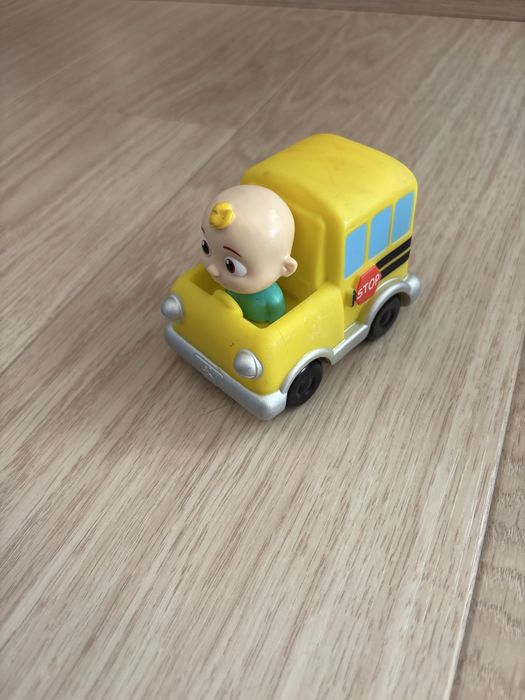 Cocomelon pojazd mini autko z figurką