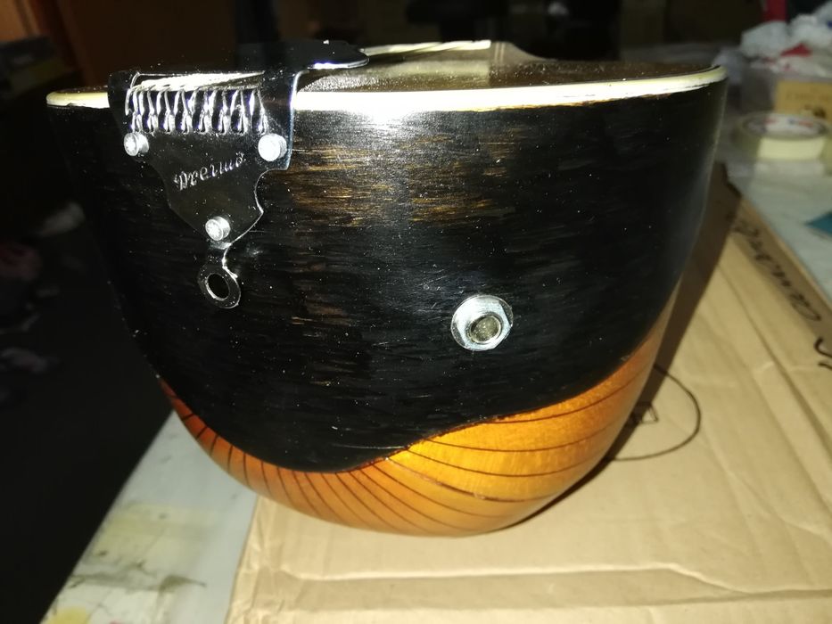 Bandolim napolitano elétrico restaurado e estojo