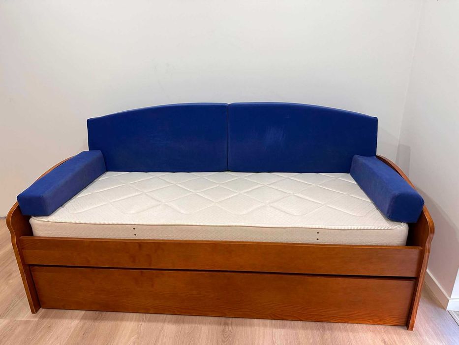 Sofa cama com gavetao