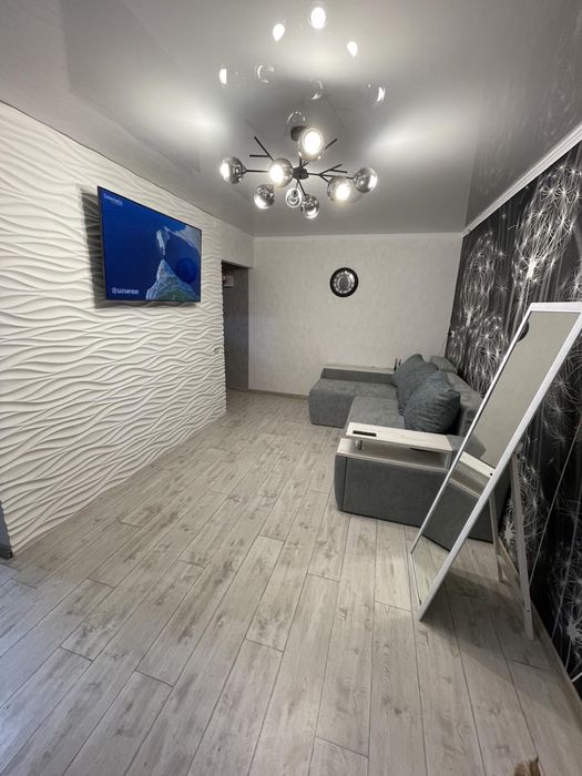 Здається 2-кімнатна квартира студія з кондиционером