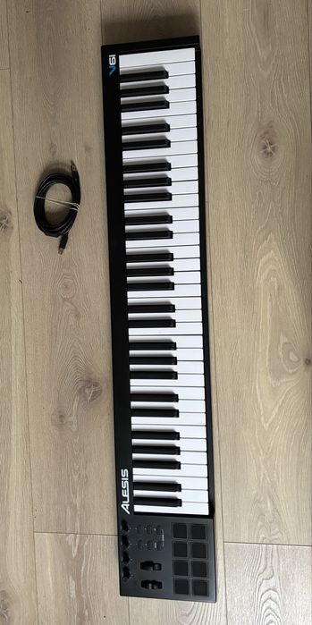 Alesis v61 klawiatury sterujące MIDI