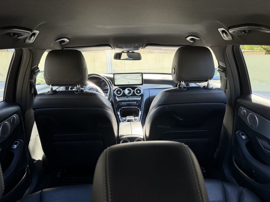 Mercedes C3000h AMG line