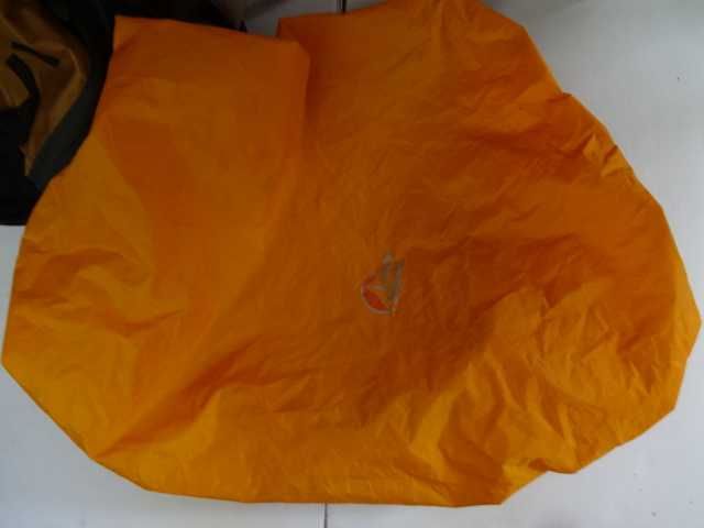 Plecak LOWE ALPINE Contour 50+15 Pokrowiec przeciwdeszczowy