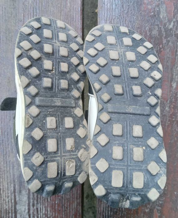 Дитячі кросівки б/у