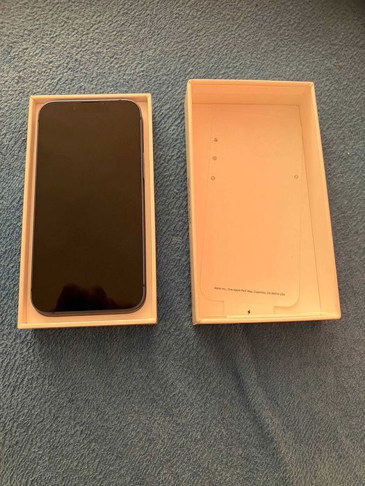 Telefon IPhone 13 mini