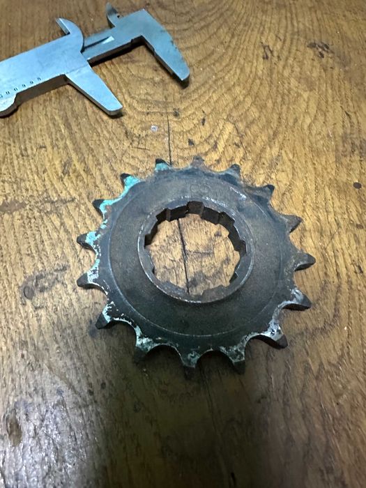 Звёздочка ИЖ Муравей   16 зуб