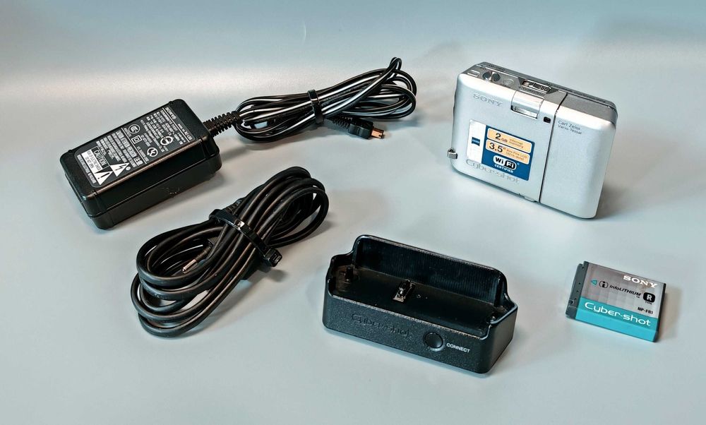 Aparat Sony DSC-G1 Cyber-Shot + Carls Zeiss Walkman® 2GB WiFi UNIKAT !