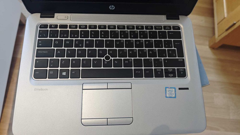 EliteBook 820 G4 - i5 13"