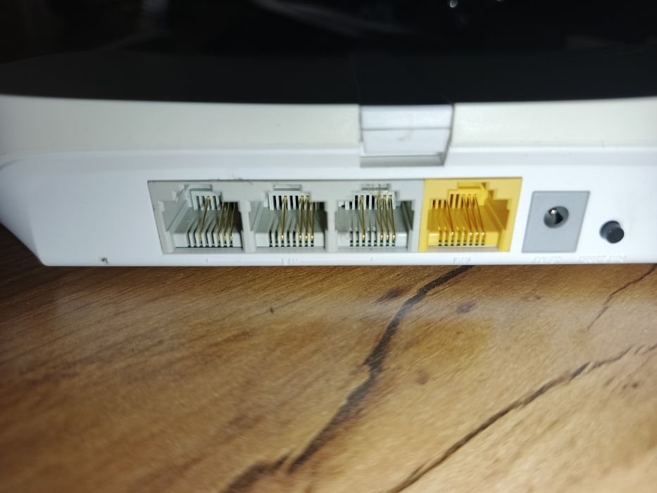 Роутер Мercusys mw305r