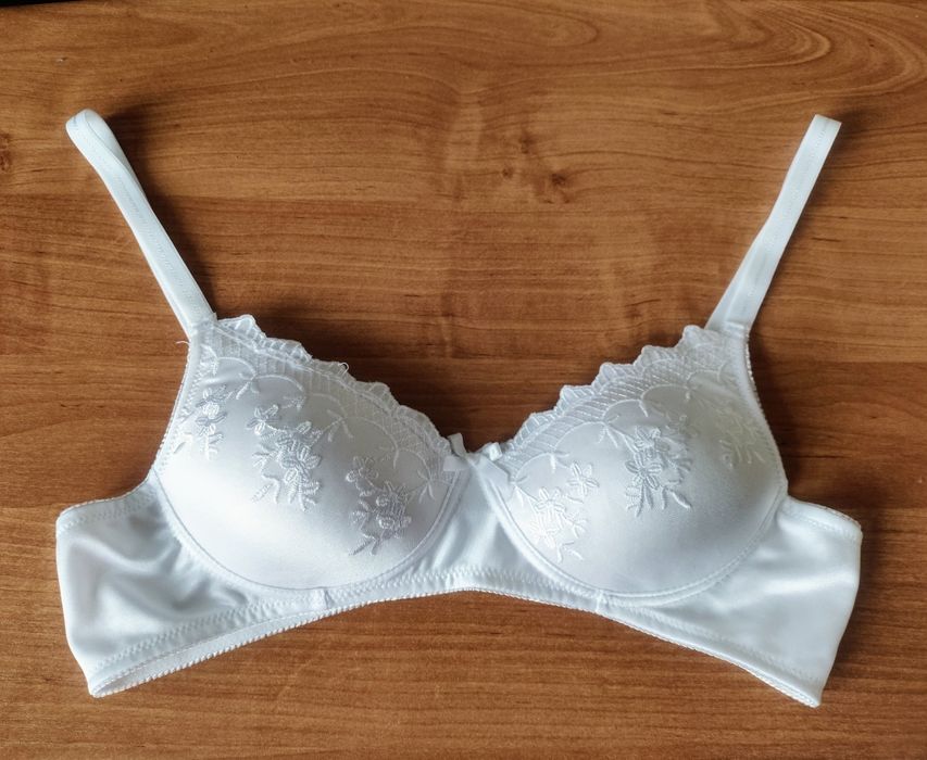 Biały stanik biustonosz 75A Naturana bez fiszbin