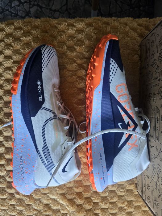 Buty Nike z goratex nowe 31 cm