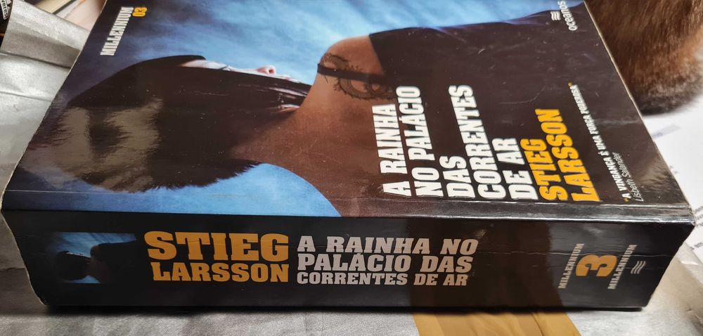 A Rainha no Palácio das Correntes de Ar de Stieg Larsson